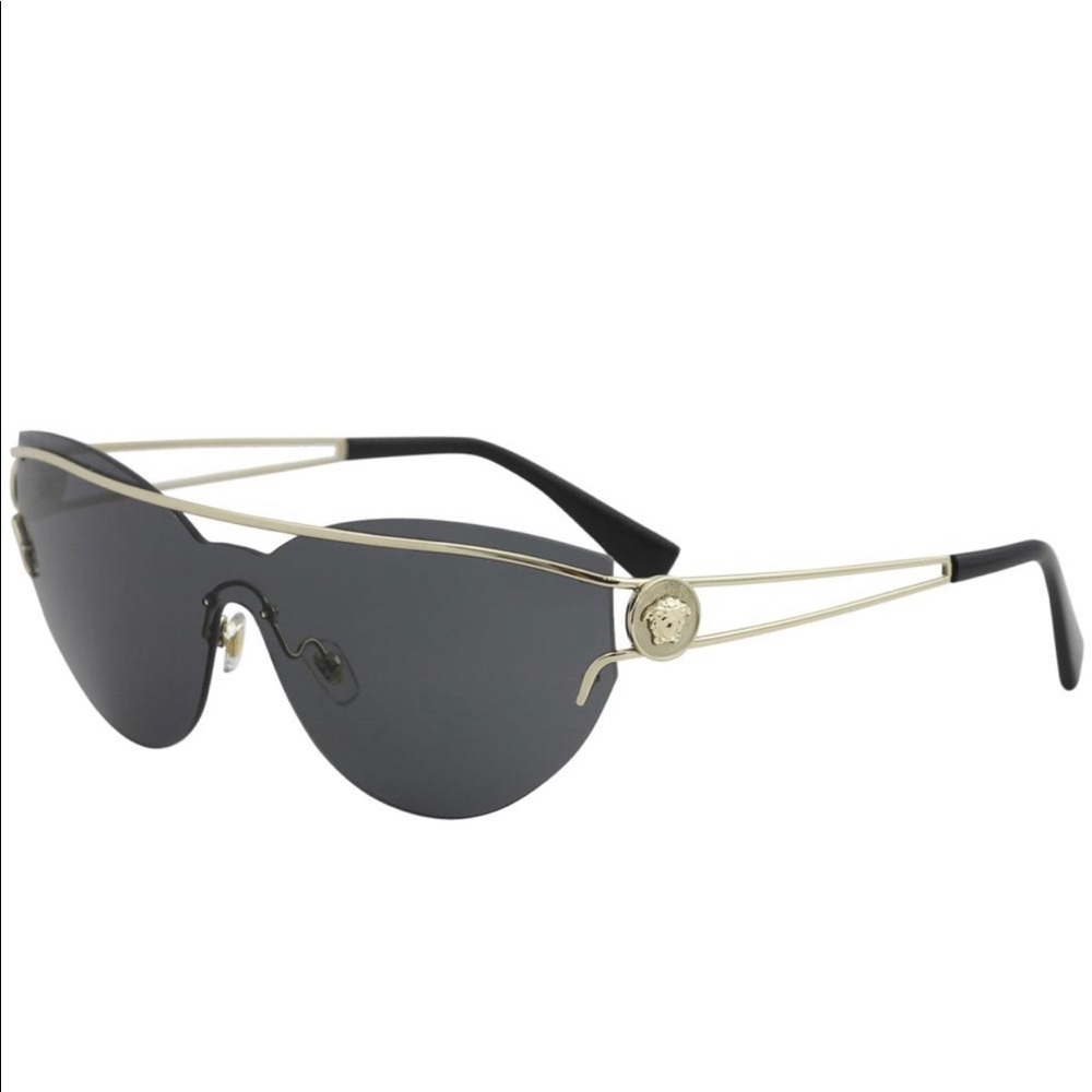 ❌SOLD ❌ Versace Cat Eye Sunglasses